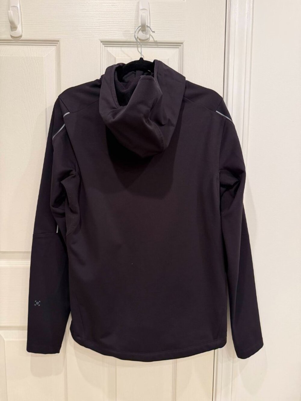 lululemon Fleece Back Soft Shell - Picture 10 of 10